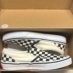 Never worn Vans Black and White Sneakers